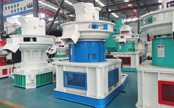 鋸末顆粒機.jpg 鋸末顆粒機.jpg